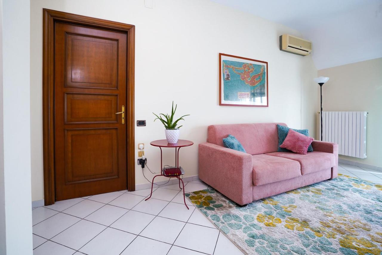 La Casa Di Azzurra Centro Citta Appartamento Fino A 4 Posti Letto E 2 Bagni Foggia Dış mekan fotoğraf