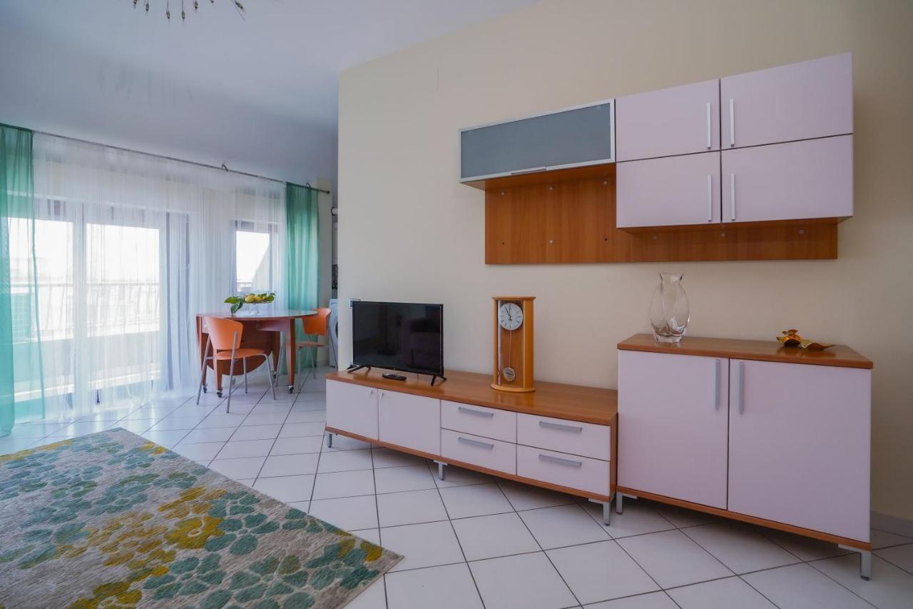 La Casa Di Azzurra Centro Citta Appartamento Fino A 4 Posti Letto E 2 Bagni Foggia Dış mekan fotoğraf