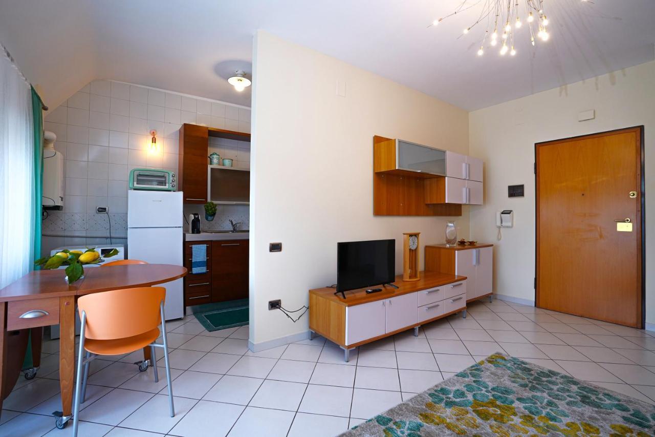 La Casa Di Azzurra Centro Citta Appartamento Fino A 4 Posti Letto E 2 Bagni Foggia Dış mekan fotoğraf