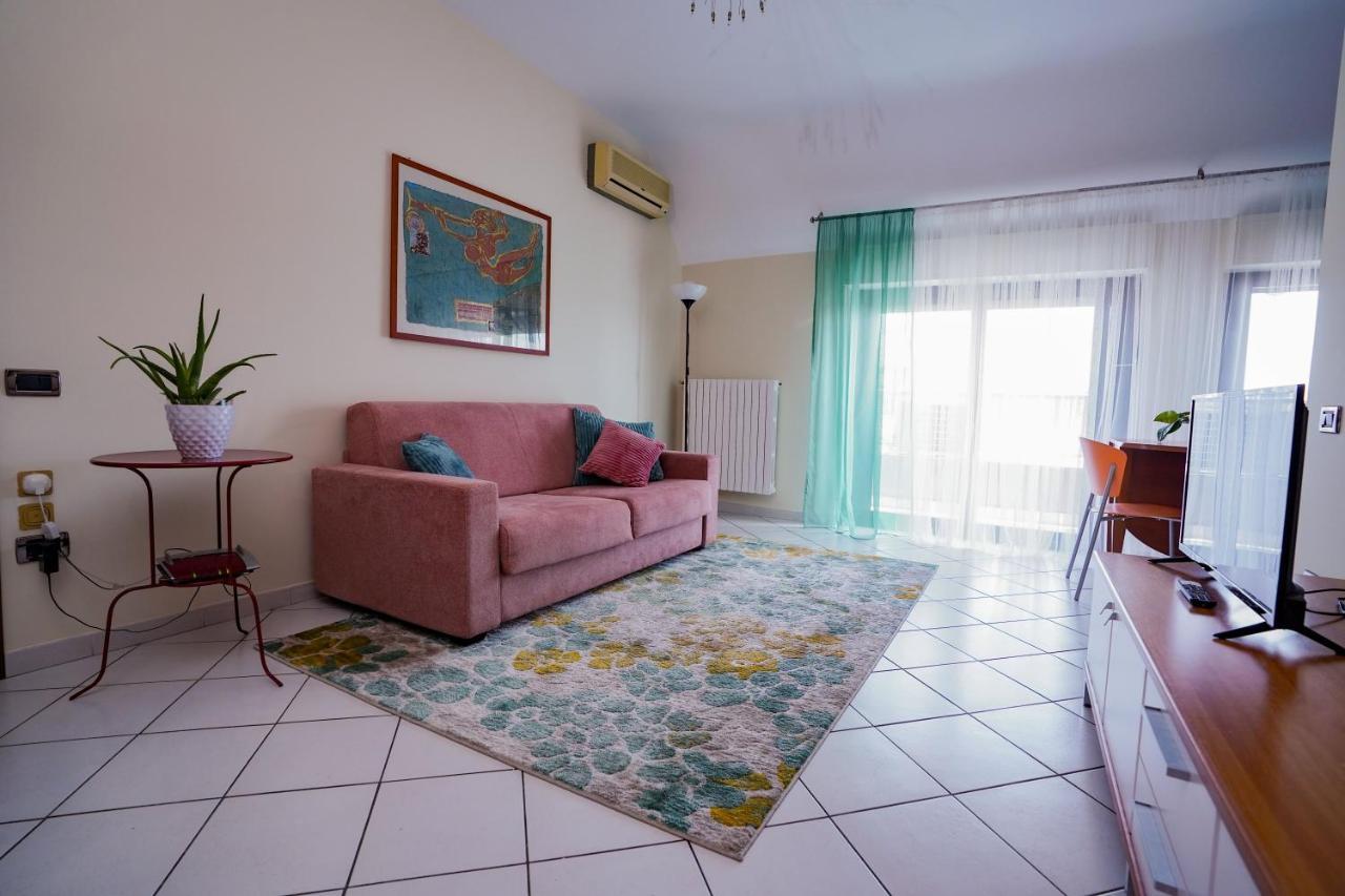 La Casa Di Azzurra Centro Citta Appartamento Fino A 4 Posti Letto E 2 Bagni Foggia Dış mekan fotoğraf