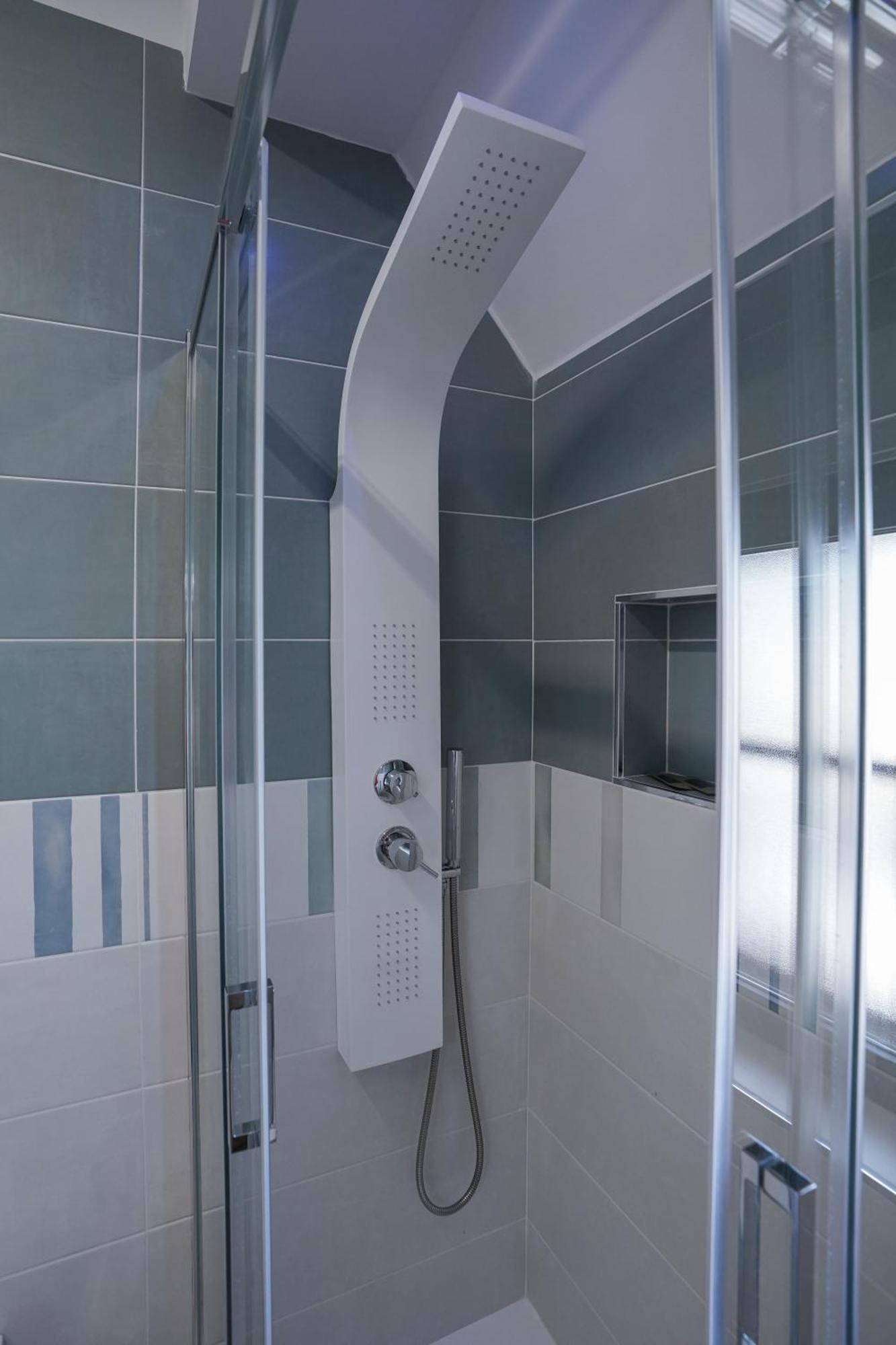 La Casa Di Azzurra Centro Citta Appartamento Fino A 4 Posti Letto E 2 Bagni Foggia Dış mekan fotoğraf